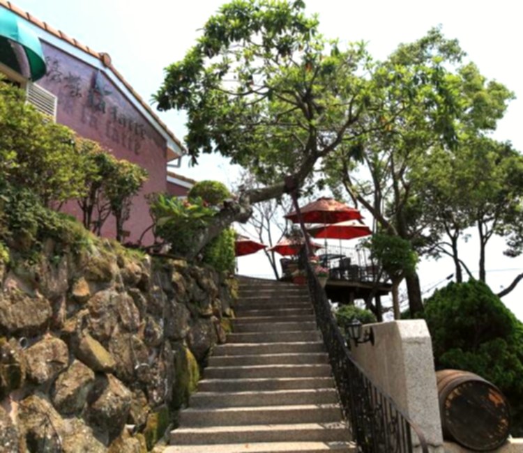 酒桶山