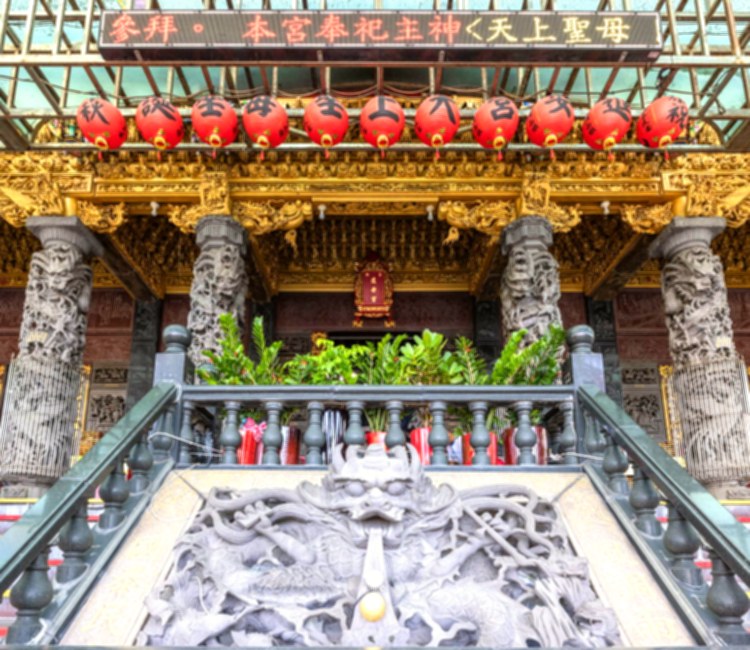 南方澳進安宮(寶石珊瑚媽祖)
